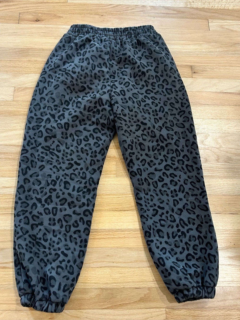 Cmfrt Airplane Mode Charcoal Gray Cheetah Print Super Soft Jogger Sweatpants L - Picture 11 of 11